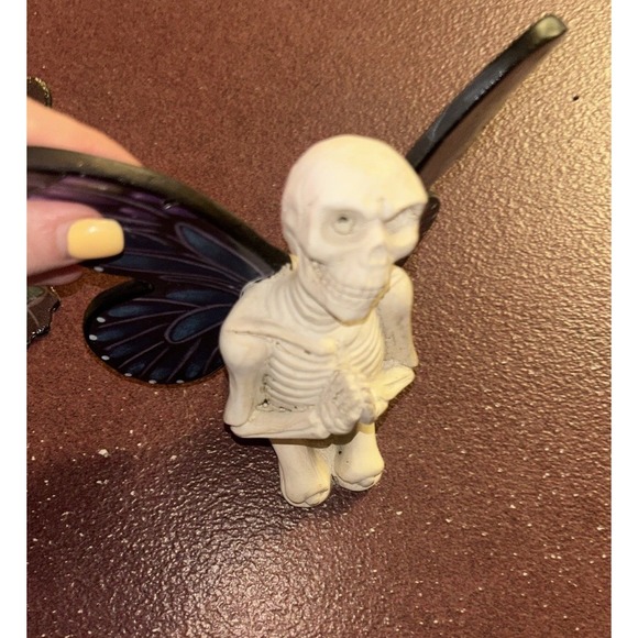 Set Of Two Skeleton Fairy Figurine With Purple & Blue Wings - Resin - 6" Tall - Picture 7 of 11